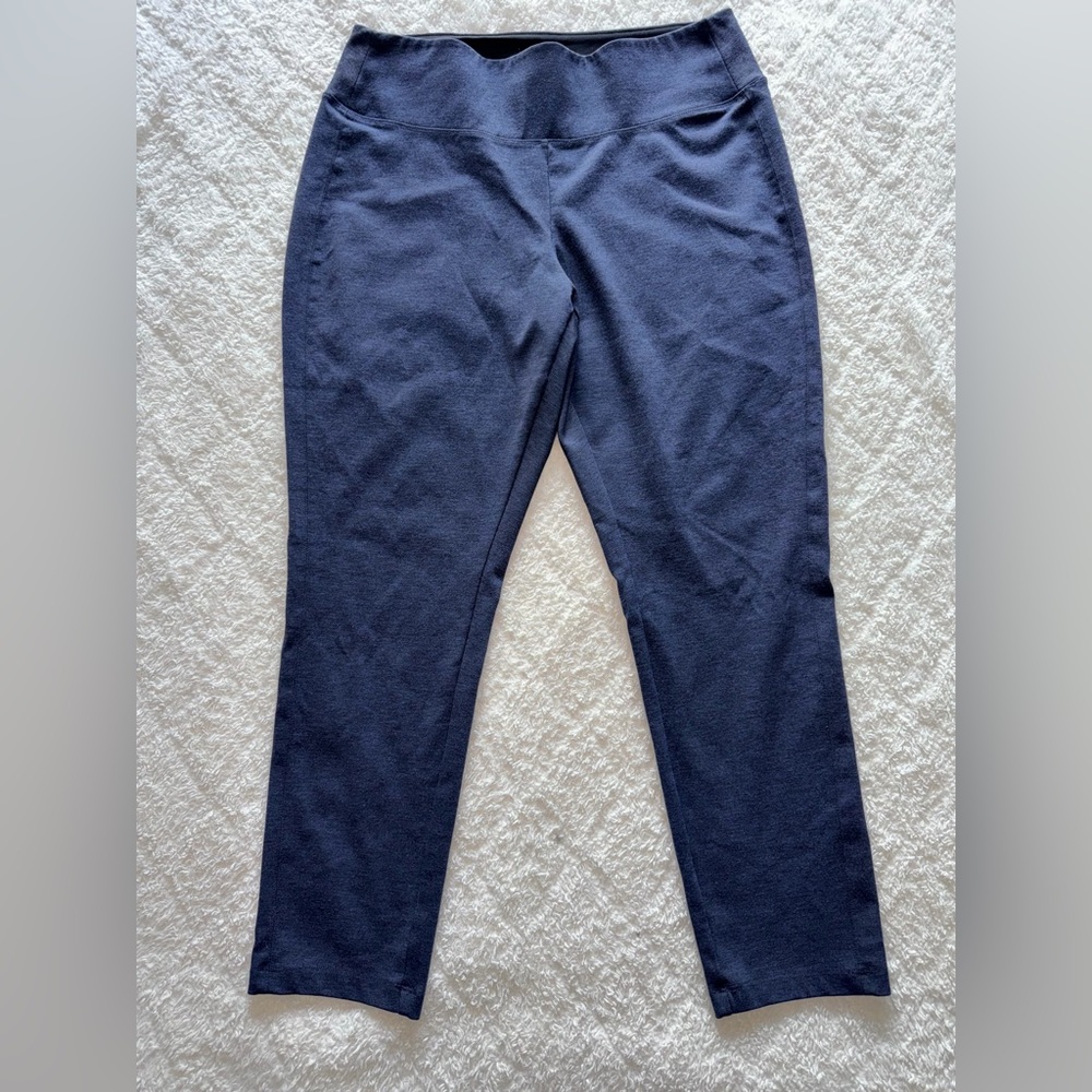 4 with 👚 for $15 Apt 9 Pull on pants with elastic waist